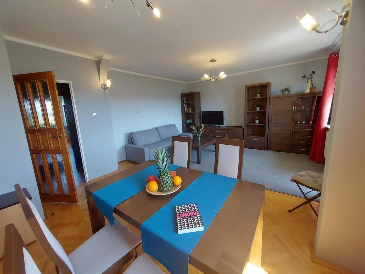 Wygodny Przestronny Apartament Janowskie Blonia Rumia Extérieur photo