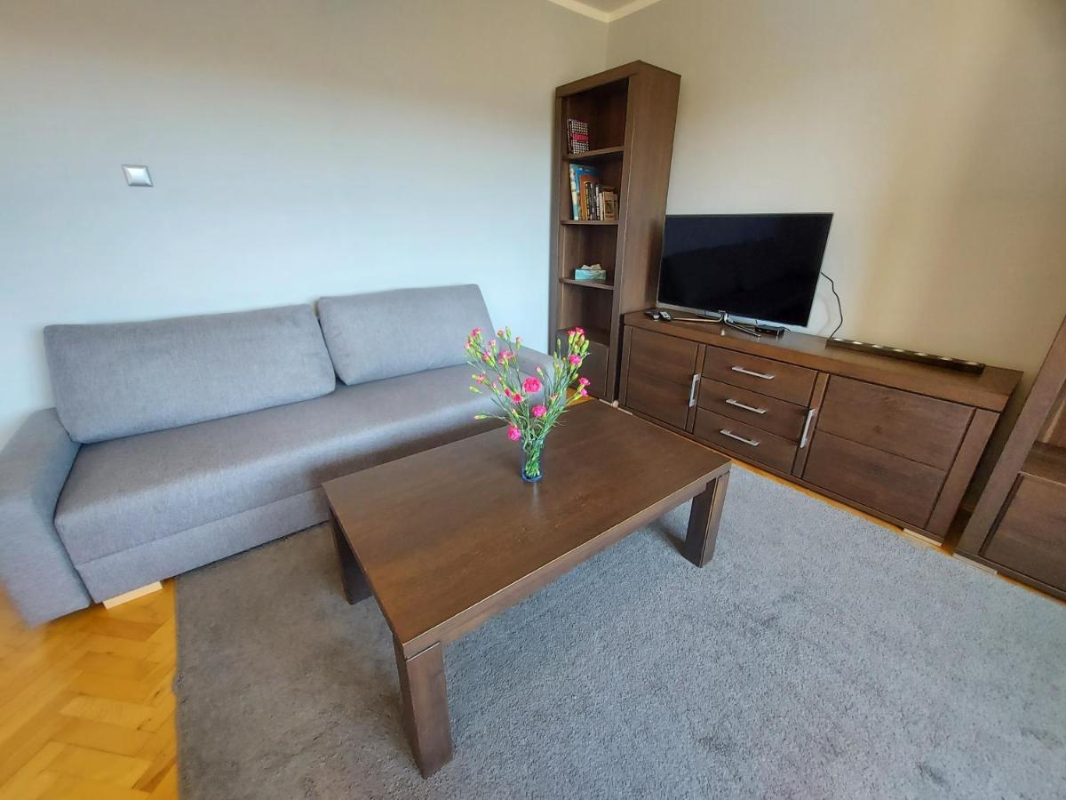 Wygodny Przestronny Apartament Janowskie Blonia Rumia Extérieur photo