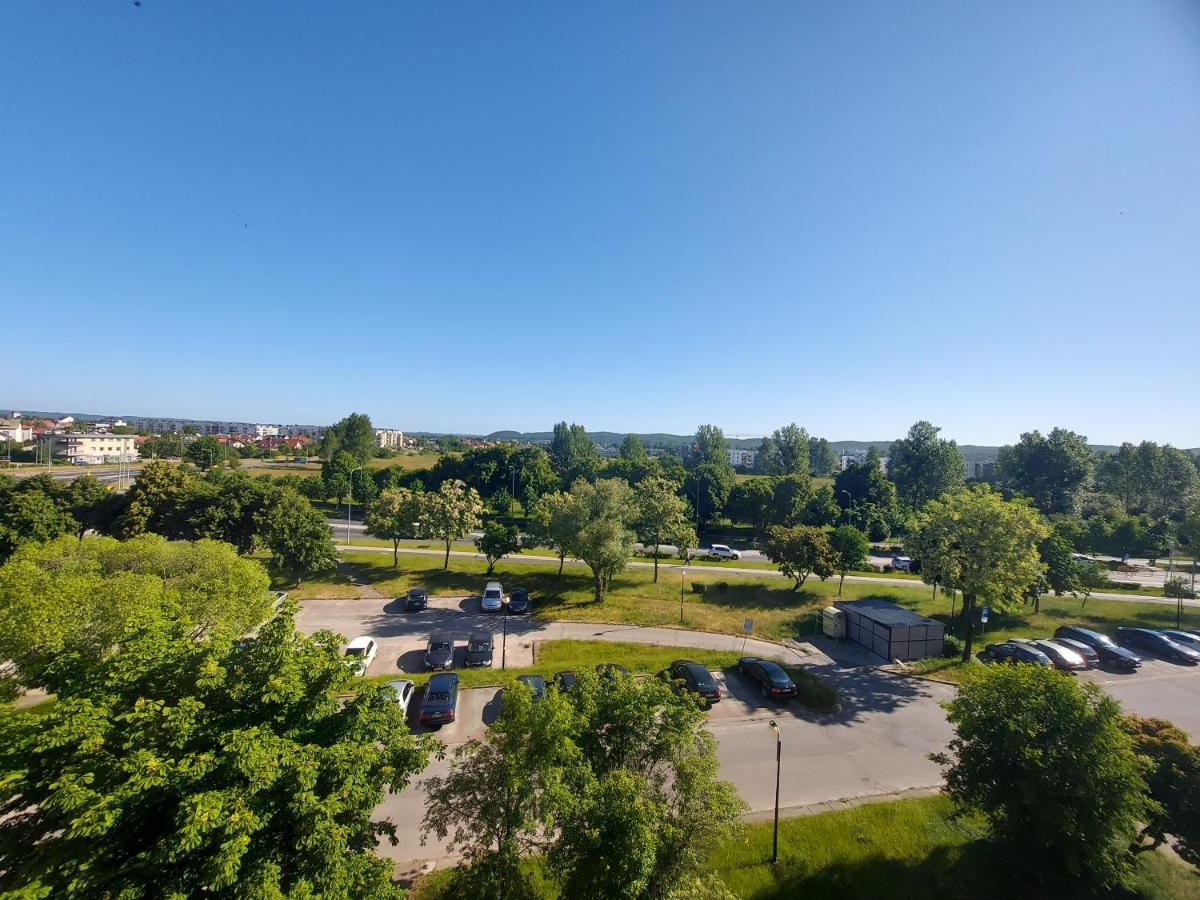 Wygodny Przestronny Apartament Janowskie Blonia Rumia Extérieur photo