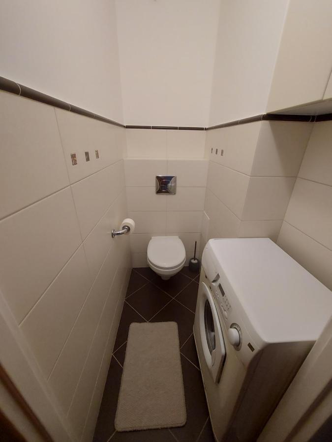 Wygodny Przestronny Apartament Janowskie Blonia Rumia Extérieur photo